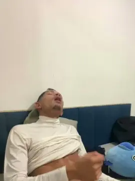 Cam4 Live Sex of Mlknovinhooo