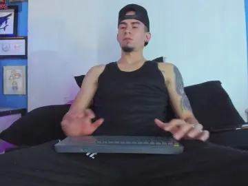 Cam4 Adult Webcams of Sharon_Tyga20