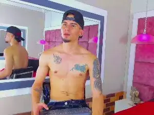 Cam4 Live Sex Cam of Sharon_Tyga20