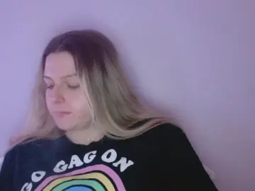 Cam4 Adult Video Chat of BritneySensual