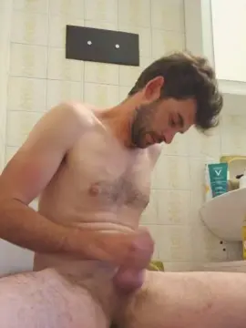 Cam4 Watch Live Sex Cams of Ervin2900