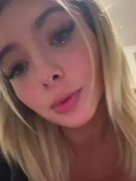 Cam4 Live Sex Cam of Loresofia