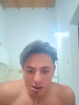 Cam4 Nude Webcam of 4gus24