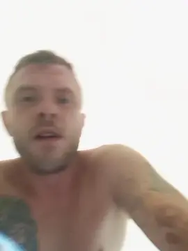 Cam4 Live Porn of Hugedoee04