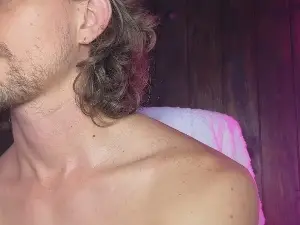Cam4 Live Porn of MCKLISTER69