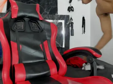 Cam4 Live Sex of Maximo_Khalil