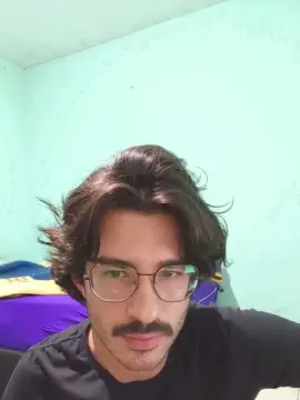 Cam4 Watch Live Sex Cams of emocomtesosexy