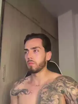 Cam4 Live Porn of Axel_blaze_1