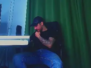 Cam4 Live Sex Cam of MasterRomania