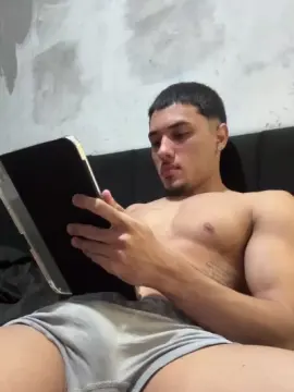Cam4 Free Porn Cam of Novinhorj01