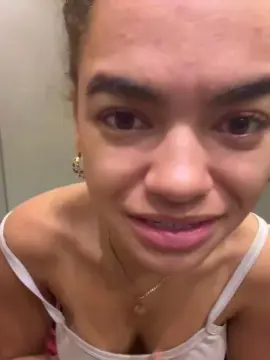 Cam4 Live Porn of NuriaB