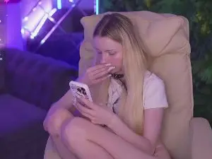 Cam4 Free Live Porn of EviStar