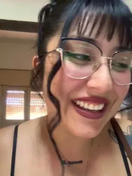 Cam4 Watch Live Sex Cams of Lareyni26