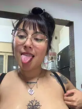 Cam4 Adult Webcam of Lareyni26