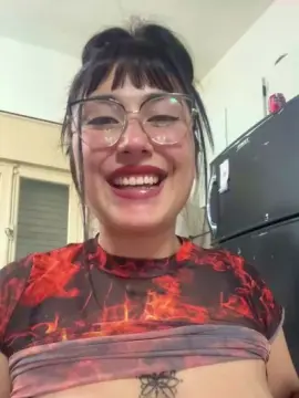 Cam4 Free Live Porn of Lareyni26