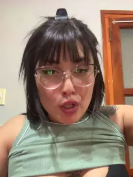 Cam4 Adult Video Chat of Lareyni26