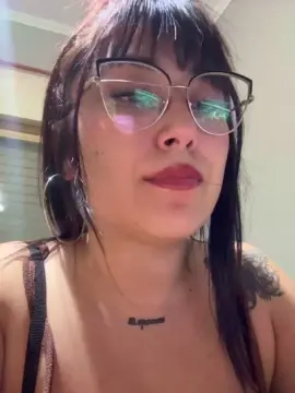 Cam4 Free Porn Cam of Lareyni26