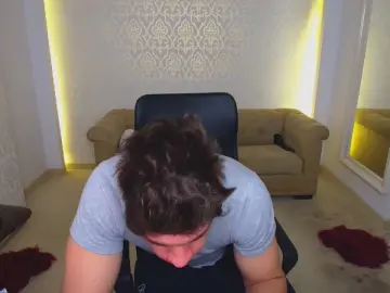 Cam4 Live Sex Cam of MaxKaidenn