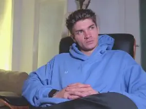 Cam4 Private Sex Chat of MaxKaidenn