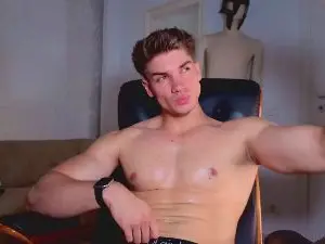 Cam4 Adult Webcam of MaxKaidenn