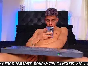 Cam4 Best Webcam of James1Lee_