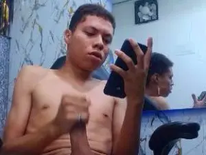 Cam4 Watch Live Sex Cams of petal_bigx19