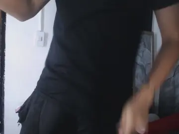 Cam4 Nude Webcam of AlanSmith_