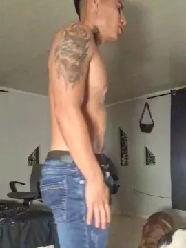Cam4 Adult Webcam of Clark_Jhonz