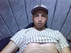 Cam4 Live Sex of lucho_vergon