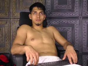 Cam4 Free Live Porn of DanteRafaelo