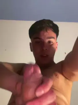 Cam4 Sex Cam of Dyl4n_