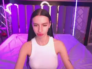Cam4 Free Live Porn of Snow_WhiteeeX
