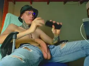 Cam4 Private Sex Chat of david_huge