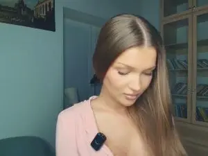 Cam4 Watch Live Sex Cams of TieshaKlawiter