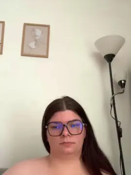 Cam4 Free Porn Cam of beb2hot