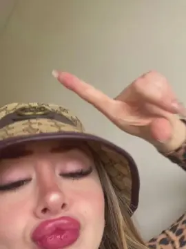 Cam4 Free Live Porn of Alaskitaa