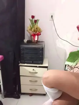 Cam4 Watch Live Sex Cams of Docejulia1