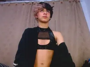 Cam4 Live Porn of Darasweet18