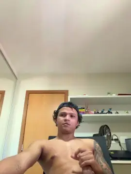 Cam4 Free Porn Cam of igorcrvalgo22