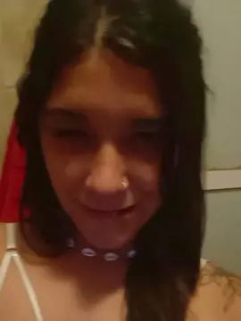 Cam4 Live Porn of Chinitax22