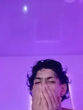 Cam4 Free Live Porn of Angelhugedick23