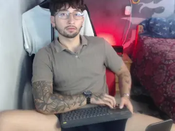 Cam4 Live Sex of dereck_dickson