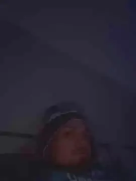 Cam4 Live Porn of Mrmalvadin