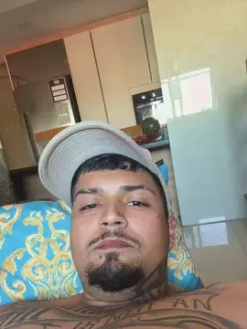 Cam4 Live Porn of Mrmalvadin