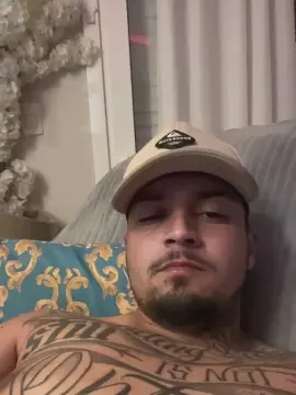 Cam4 Free Live Porn of Mrmalvadin