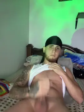 Cam4 Watch Live Sex Cams of MatteoCross