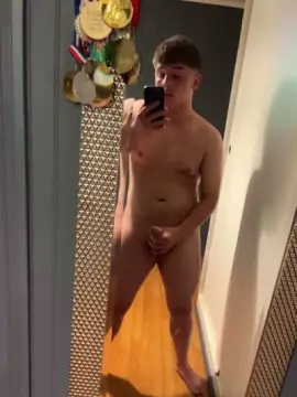Cam4 Free Porn Cam of bastian348