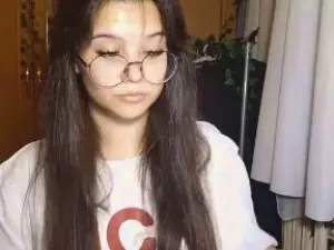 Cam4 Live Sex Cam of KenishaKudzma