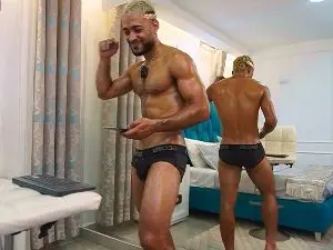 Cam4 Nude Webcam of emiliobrandon