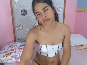 Cam4 Free Live Porn of Danna_Copers